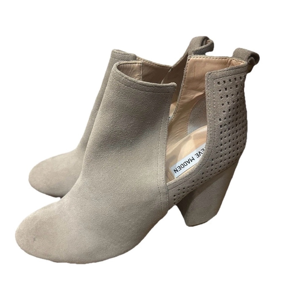 Steve Madden Rookie Ankle Cut Out Booties Size 10M Beige Suede